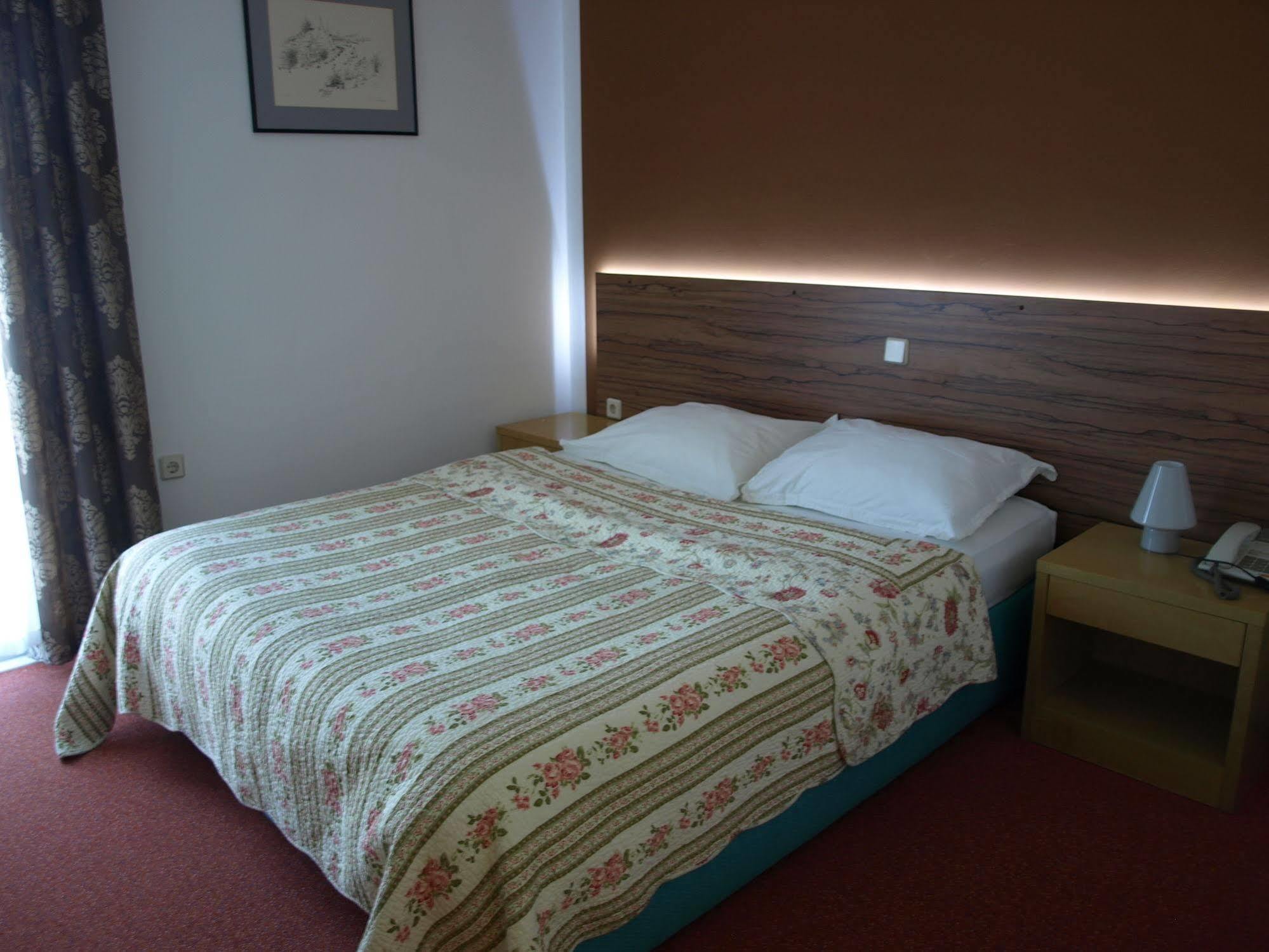 Hotel Podravina Koprivnica Exteriör bild